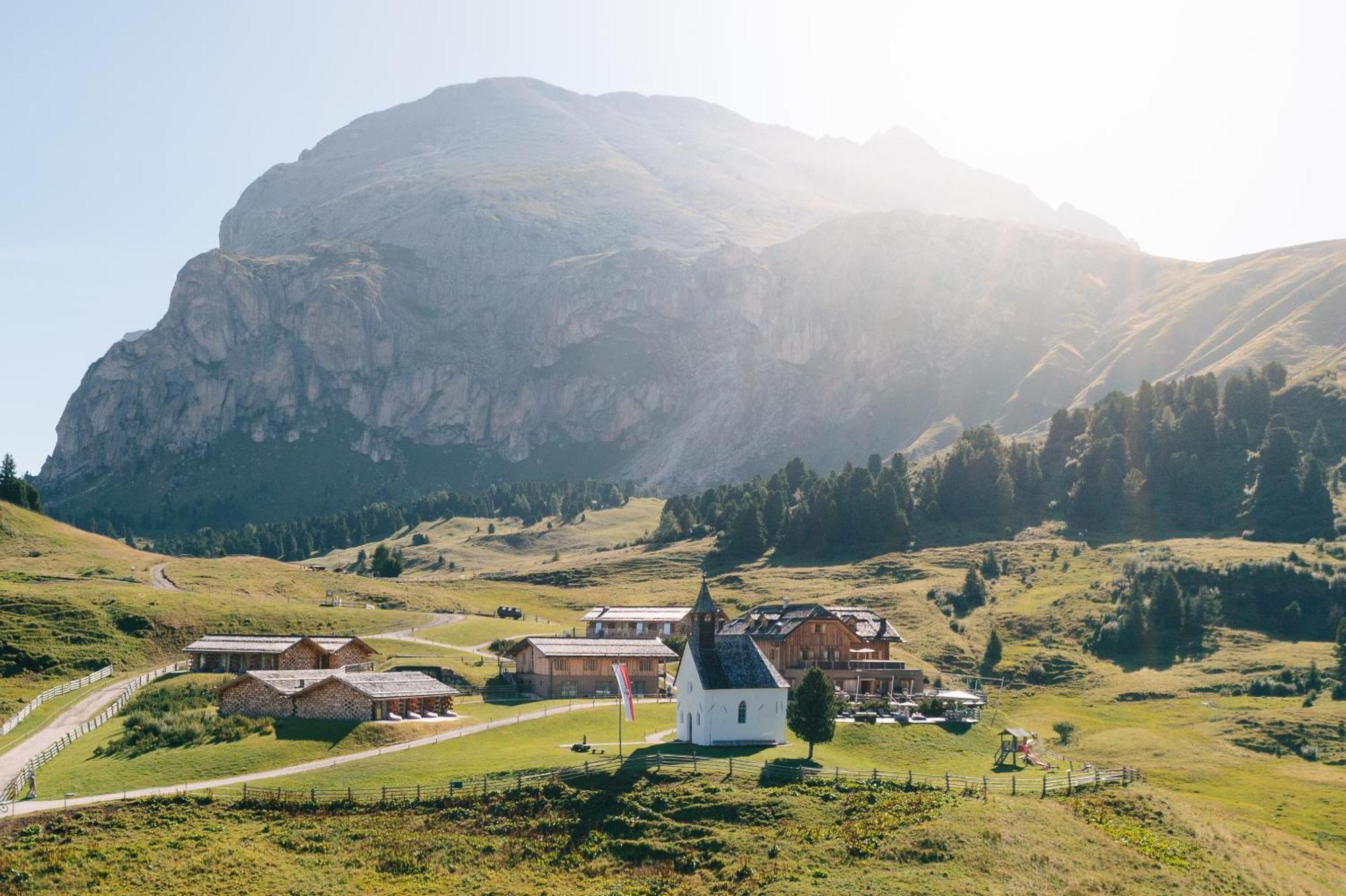 Zallinger Dolomites Seiser Alm Exteriör bild